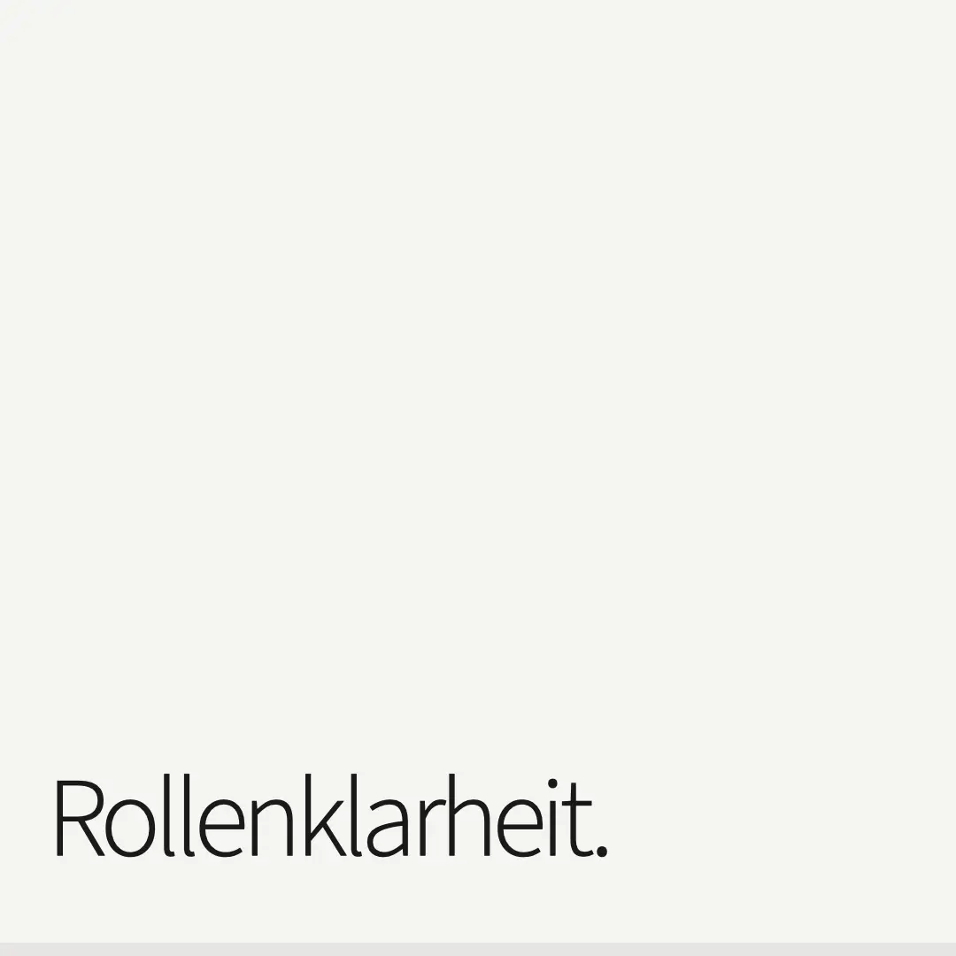 DR. Anton VESPER ist als Kommunikationstrainer in Leipzig (und deutschlandweit) auch Führungskräfte-Coach und Berater für Organisationen. Beispiel: Was ist meine Rolle als Führungskraft? Ich bin Chef, ich bin Teamleiter, was tun?