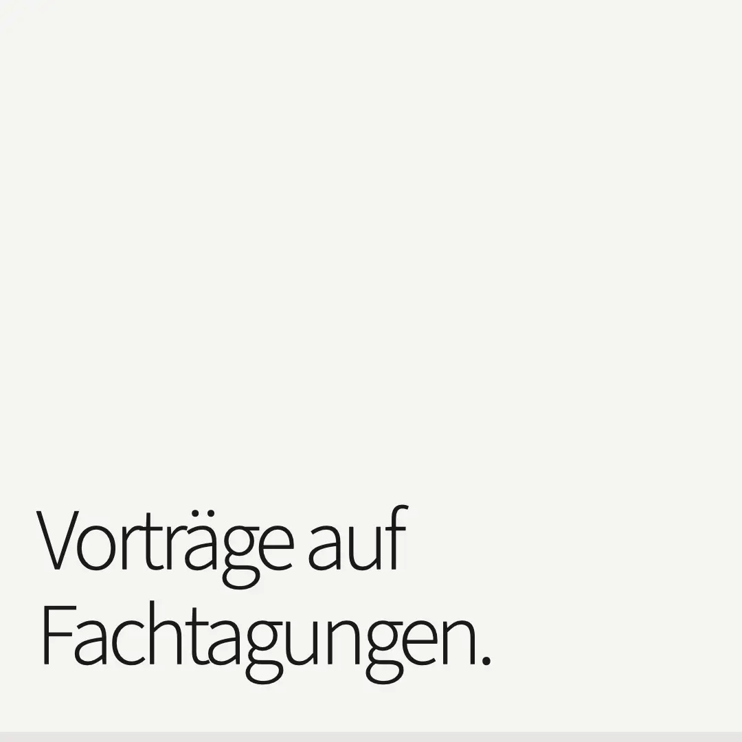 DR. Anton VESPER ist als Kommunikationstrainer in Leipzig (und deutschlandweit) auch Rhetorik Trainer. Beispiel: der Vortrag auf Fachtagungen, die Präsentation auf Lobby Veranstaltung, Input zu Strategie Umsetzung, Strategie Implementierung, Strategie Operationalisierung.